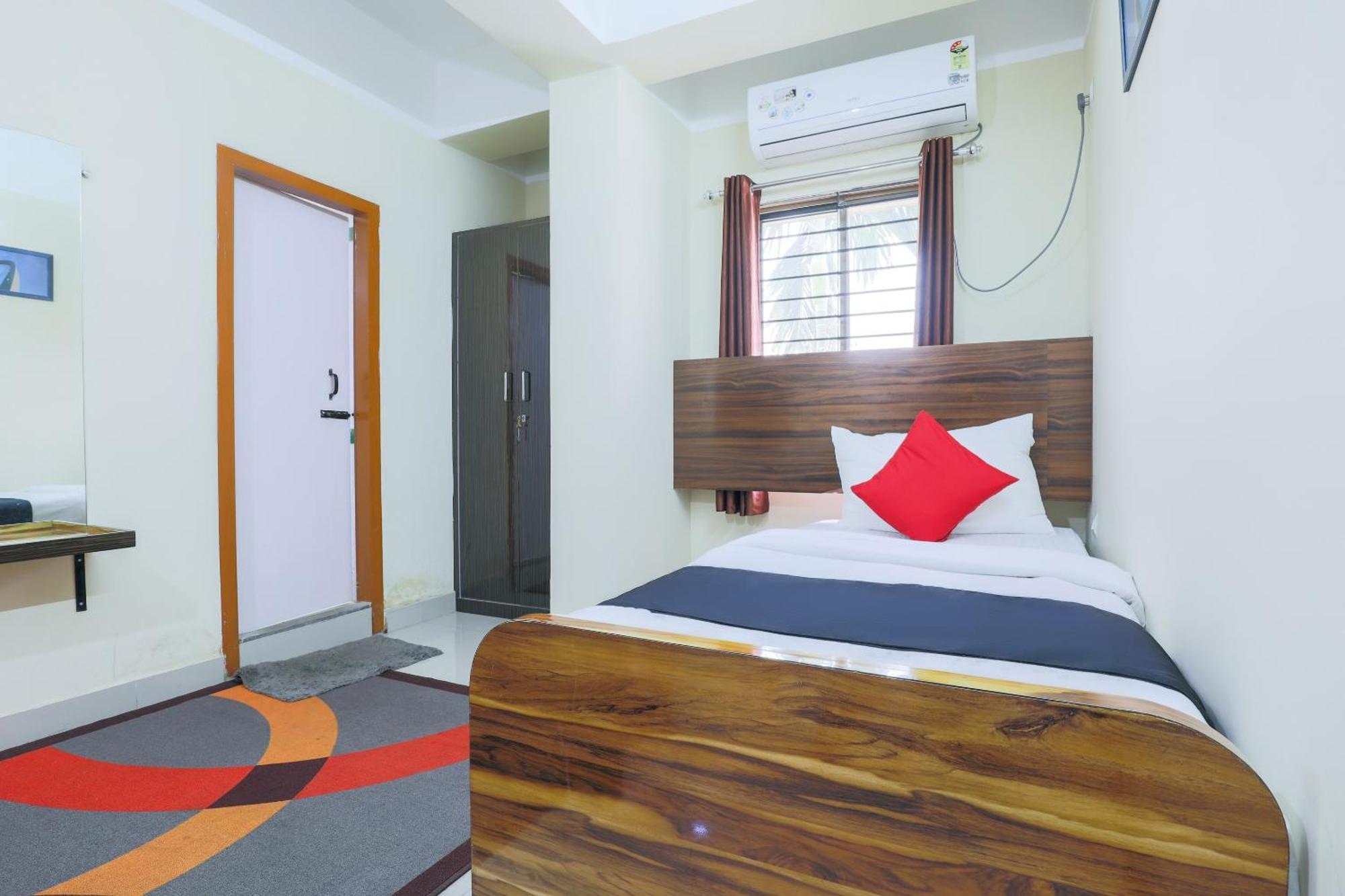 Hotel O Central Inn Dispur Екстериор снимка