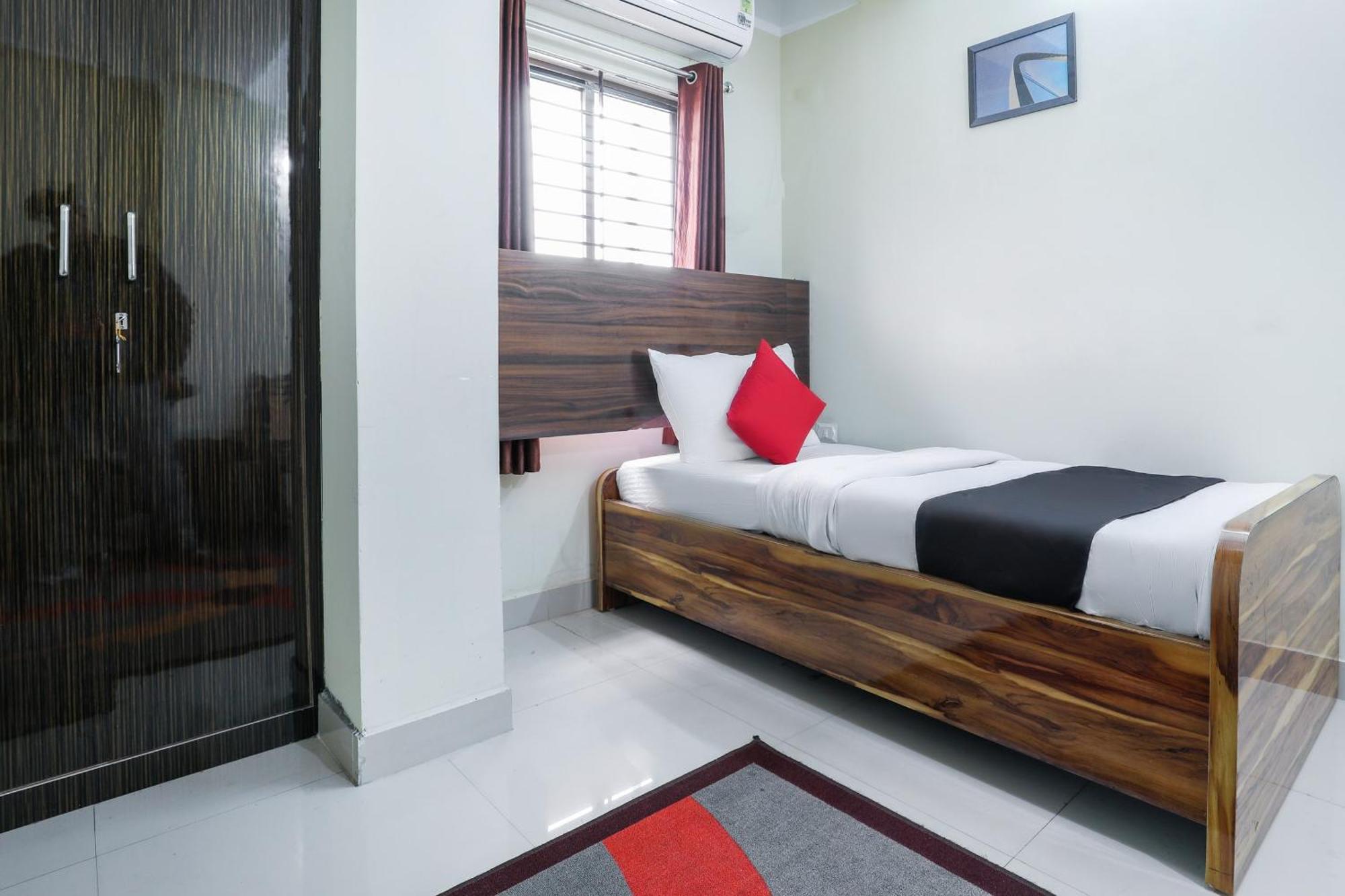 Hotel O Central Inn Dispur Екстериор снимка